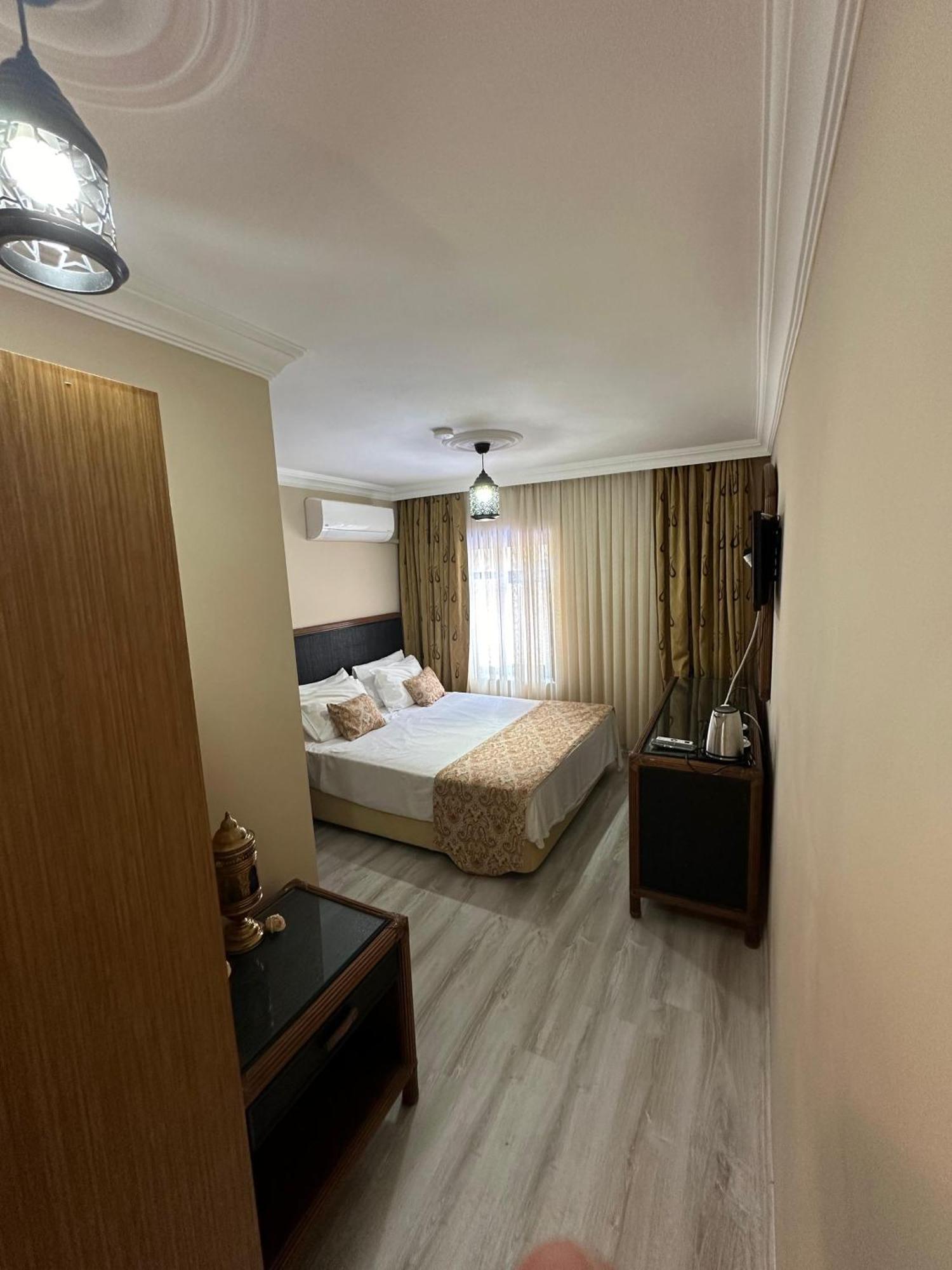 Loost Town Inn Hotel Αττάλεια Εξωτερικό φωτογραφία